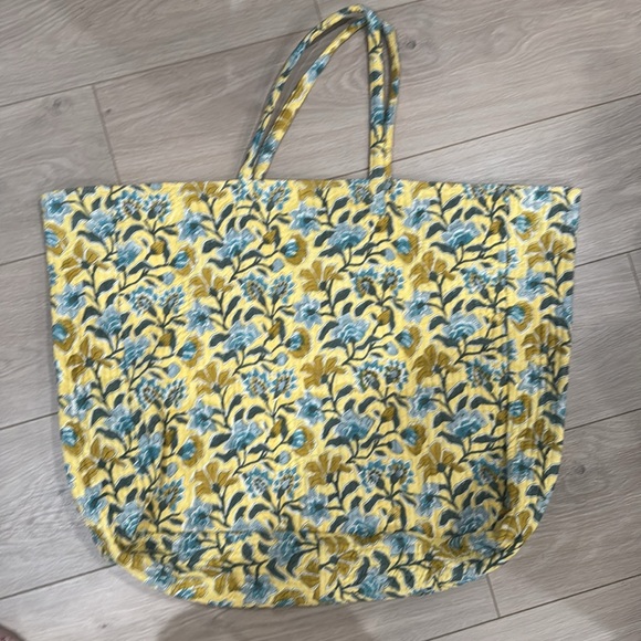 NWOT Bonheur Du Jour Paris yellow and blue quilted bag - Picture 3 of 3